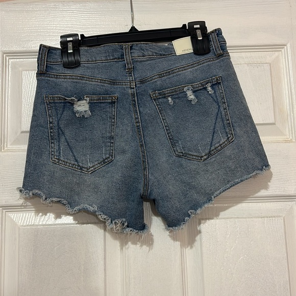 Kendall & Kylie Distressed Jean Shorts Women’s Junior’s Denim Blue Size 7 - Picture 2 of 8